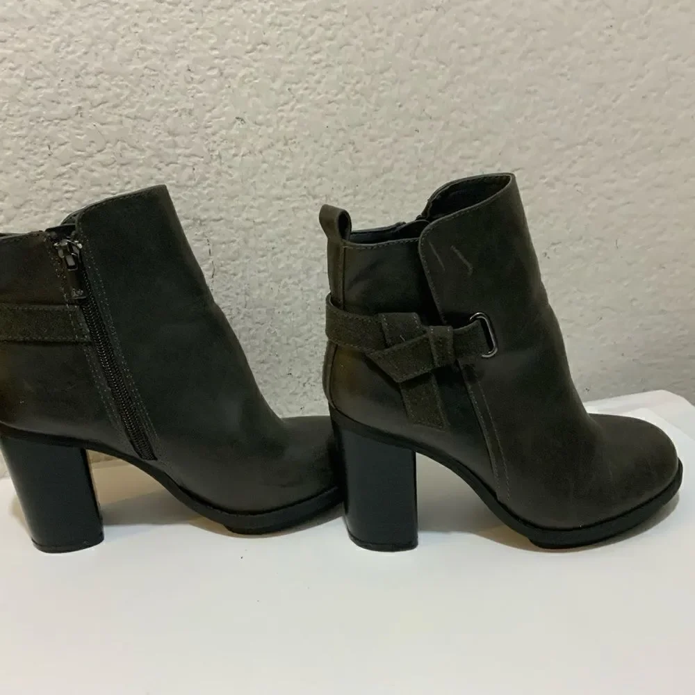A+ Ellen Ankle Women Booties Grey